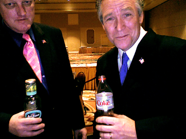 Dale Leigh and John Morgan as Bill and Dubya Dale Leigh and John Morgan as Bill and Dubya