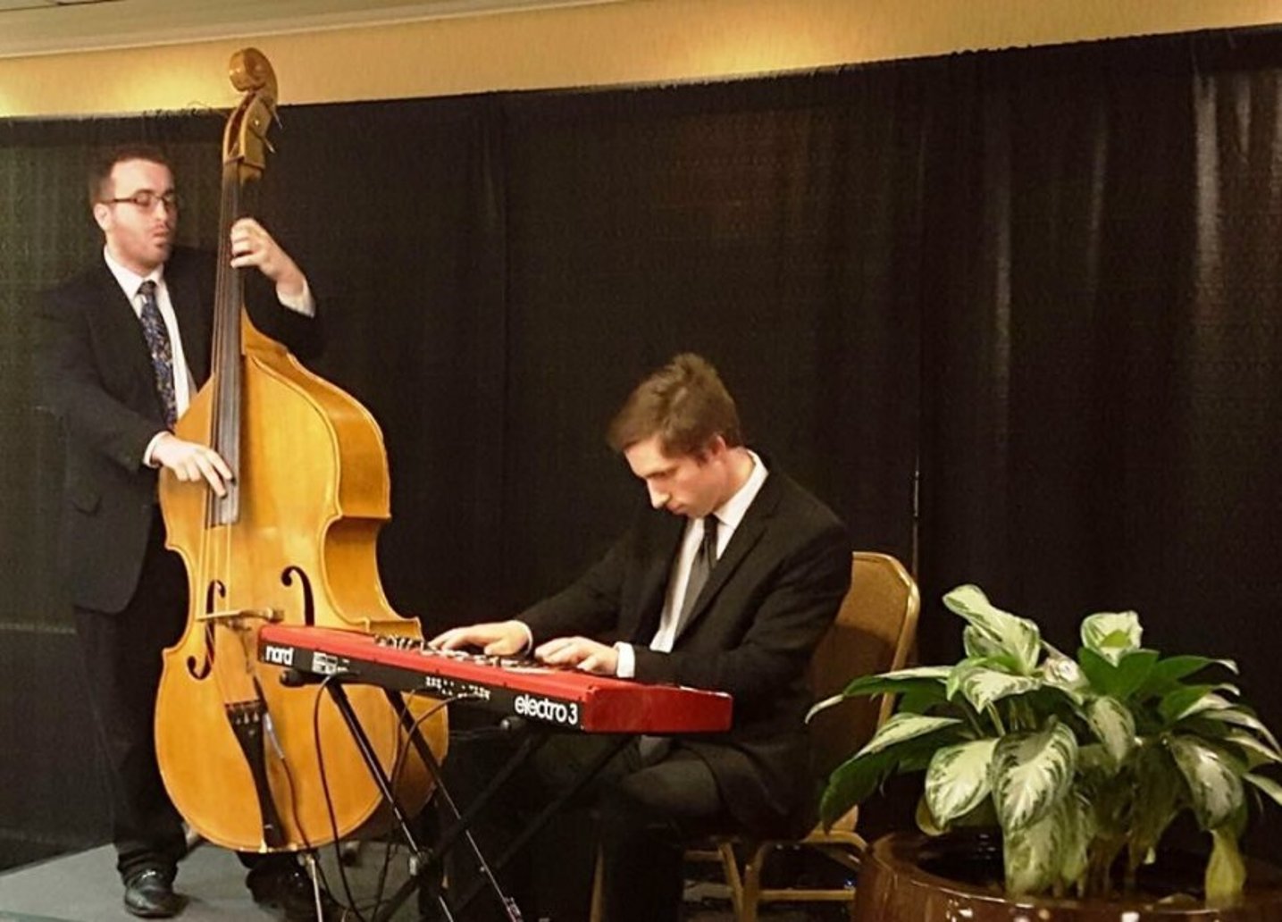 Louis Pettinelli Entertainment