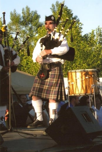 Gallery photo 1 of Bagpiper Michael Gibbs/Heathen Highlanders