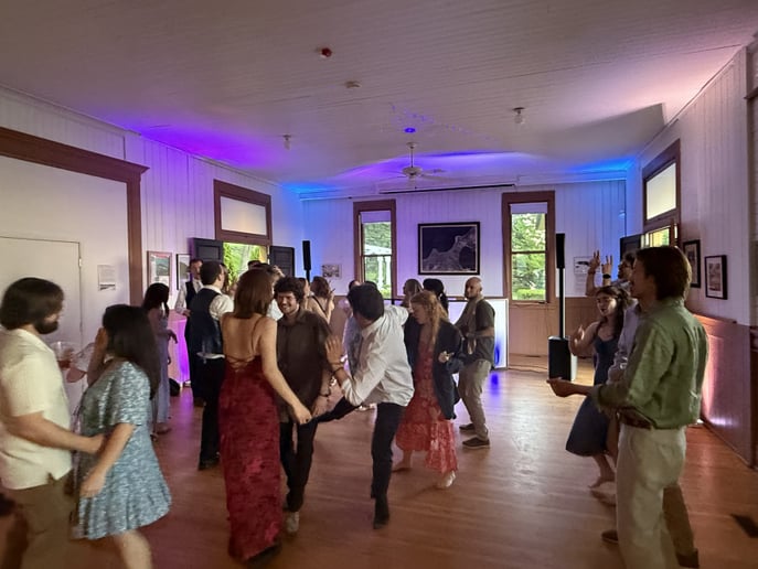 Gallery photo 3 of 1Wave DJs