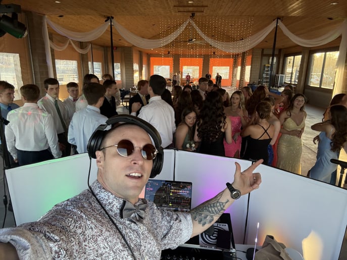Gallery photo 15 of 1Wave DJs