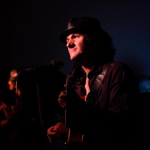 Gallery photo 4 of 21 Century Latin Guitar