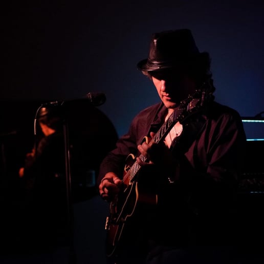 Gallery photo 5 of 21 Century Latin Guitar