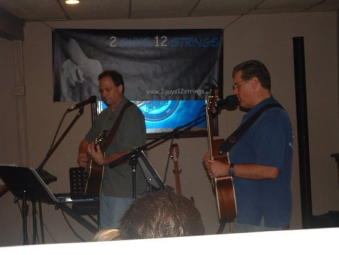 Gallery photo 2 of 2guys12strings