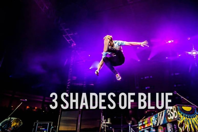 Gallery photo 6 of 3 Shades of Blue