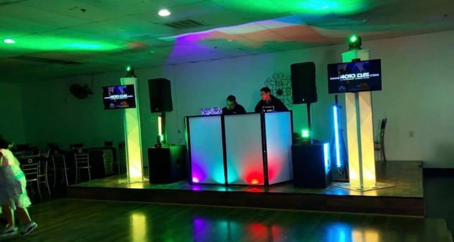 Gallery photo 3 of 4010djs