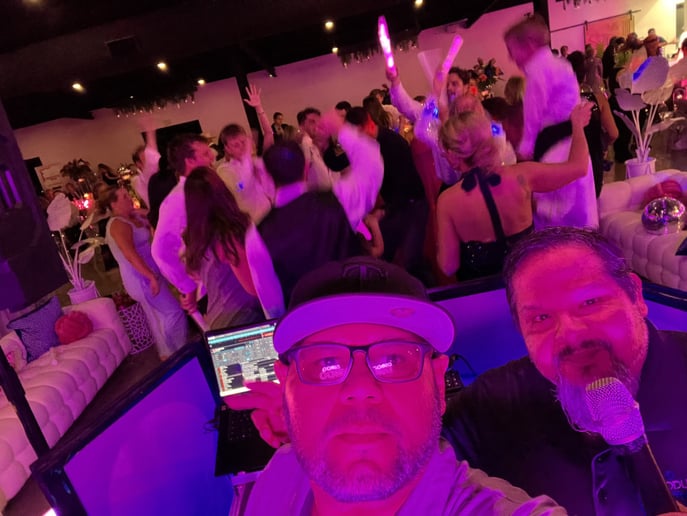 Gallery photo 7 of 4010djs