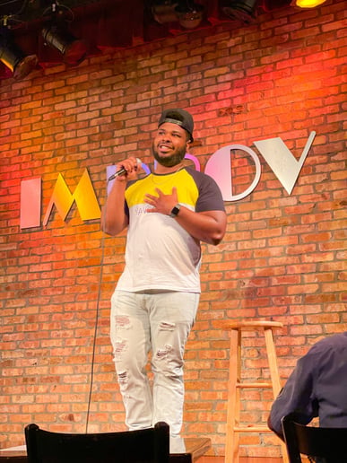 Gallery photo 5 of 407Kevin Comedy