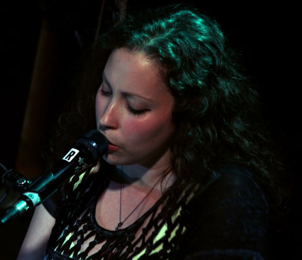 Gallery photo 14 of 4 State Dueling Pianos