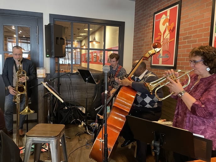 Gallery photo 5 of Sazzy Brass