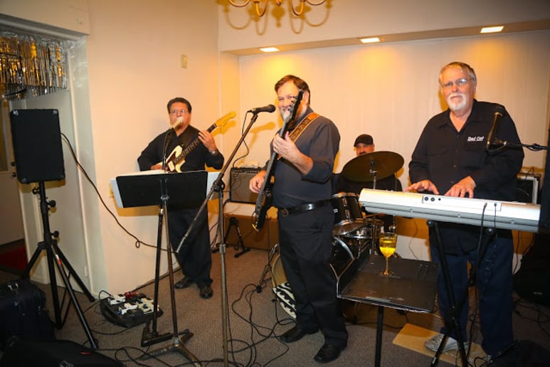 Gallery photo 5 of 5 Star Band