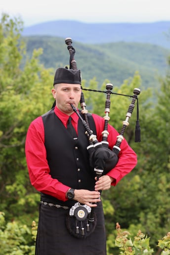 Gallery photo 1 of 603Piper