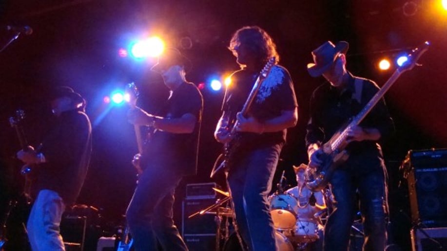 Gallery photo 1 of 74th Street Band