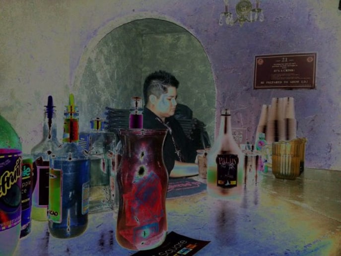 Gallery photo 1 of 915 Bartending