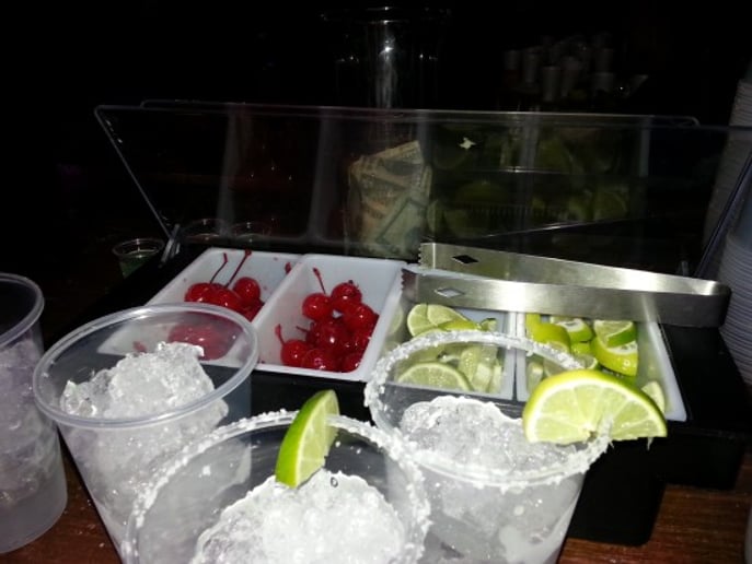 Gallery photo 2 of 915 Bartending