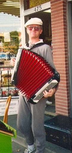 Gallery photo 1 of A-A Strolling Accordion For Parties & Weddings
