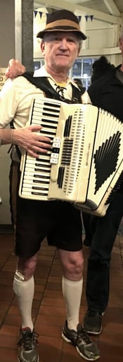 Gallery photo 5 of A-A Strolling Accordion For Parties & Weddings