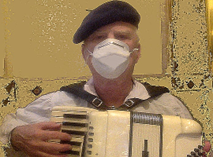 Gallery photo 4 of A-A Strolling Accordion For Parties & Weddings