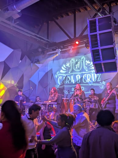 Gallery photo 3 of A Cara Cruz Band