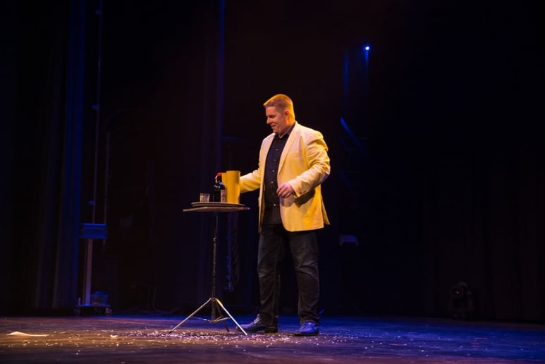 Gallery photo 4 of A Cool Magician