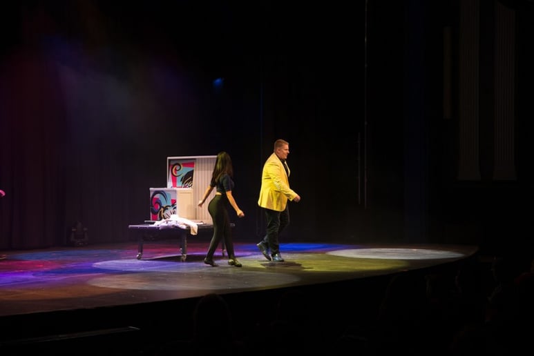 Gallery photo 7 of A Cool Magician