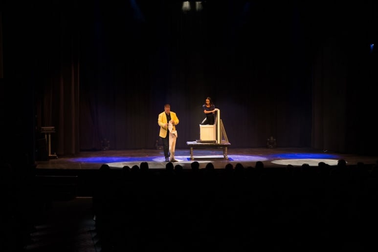 Gallery photo 10 of A Cool Magician