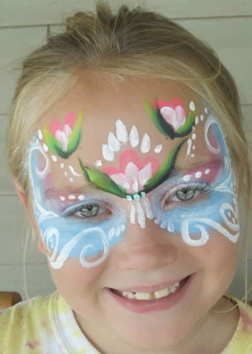 Gallery photo 3 of A Dab of Fun Canvas & Face Painting