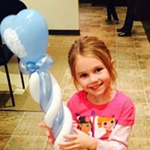 Gallery photo 7 of A Magical Balloon Man