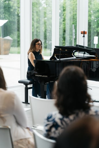 Gallery photo 1 of A Musical Moment with Ester