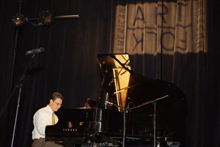 Gallery photo 9 of Dueling Pianos & Billy Joel/ Elton John tribute by John Arden Music