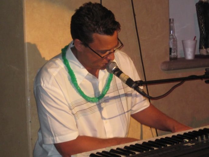 Gallery photo 18 of Dueling Pianos & Billy Joel/ Elton John tribute by John Arden Music