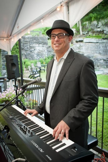 Gallery photo 4 of Dueling Pianos & Billy Joel/ Elton John tribute by John Arden Music
