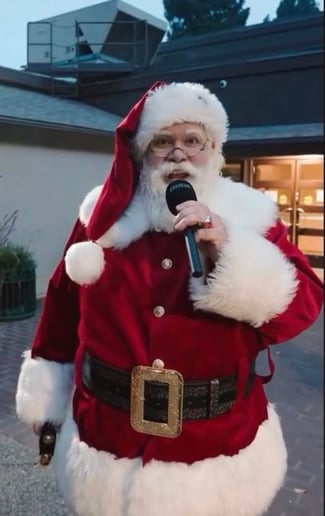 Gallery photo 8 of A Special Visit from Santa Claus