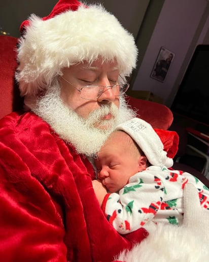 Gallery photo 10 of A True Christmas Experience Santa