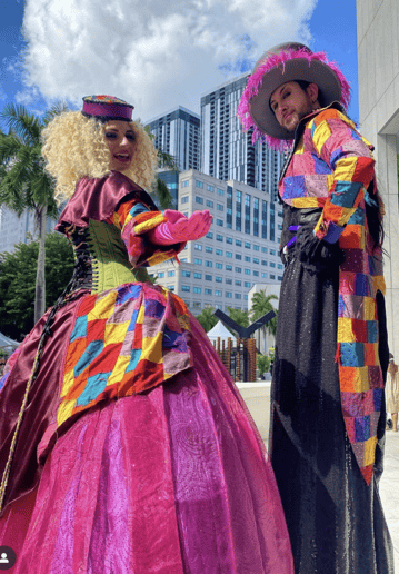 Gallery photo 5 of AAA Stiltwalkers