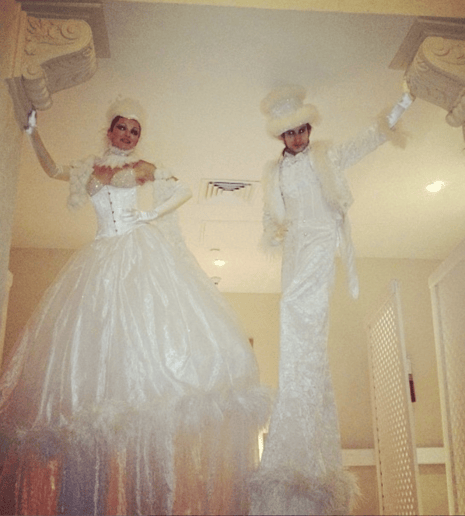 Gallery photo 7 of AAA Stiltwalkers