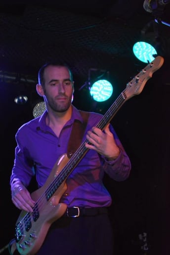 Gallery photo 3 of Aaron Linkin