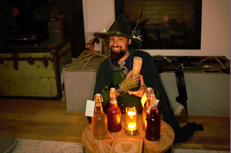 Gallery photo 9 of Aaron the Green, Elven Wizard