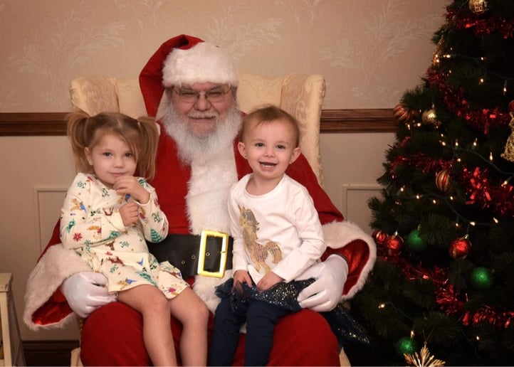 Gallery photo 1 of Santa Aaron