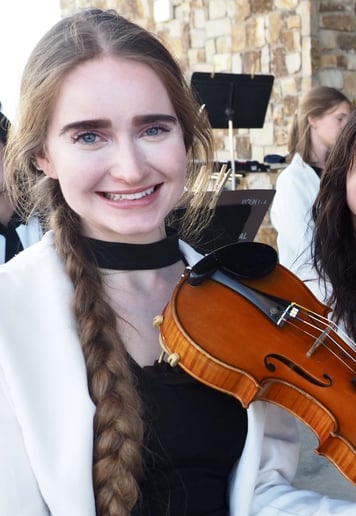 Gallery photo 4 of Violin Solo Performer, Abigail