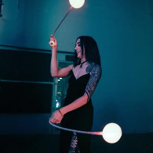 Gallery photo 9 of Damn Danielle – Fire & LED Performer