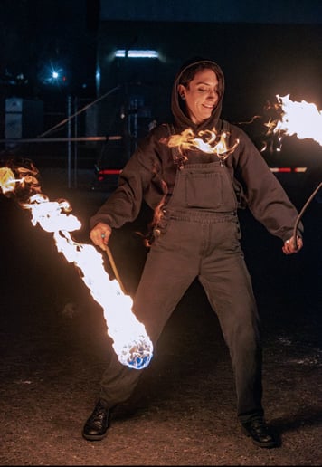 Gallery photo 14 of Damn Danielle – Fire & LED Performer