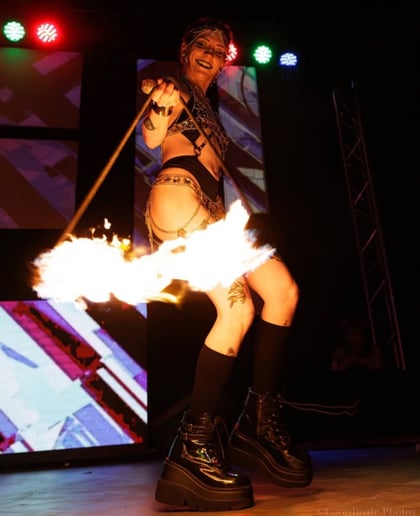 Gallery photo 16 of Damn Danielle – Fire & LED Performer