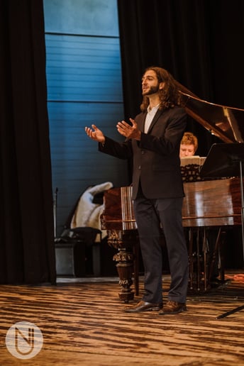Gallery photo 10 of Chris Sarkis - Pianist & Singer