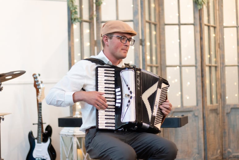 Gallery photo 4 of Accordion Ambience