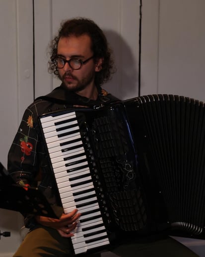Gallery photo 2 of Accordionist and Jazz Piano player