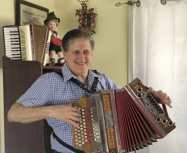 Gallery photo 8 of Jimmy Horzen - Versatile Accordionist