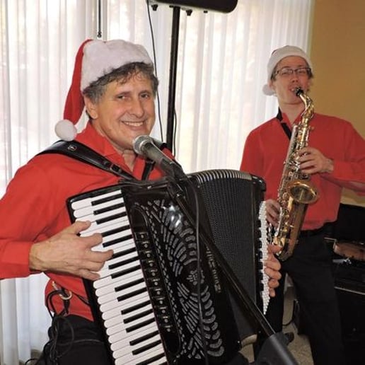 Gallery photo 19 of Jimmy Horzen - Versatile Accordionist