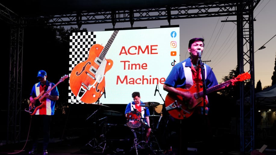 Gallery photo 1 of ACME Time Machine