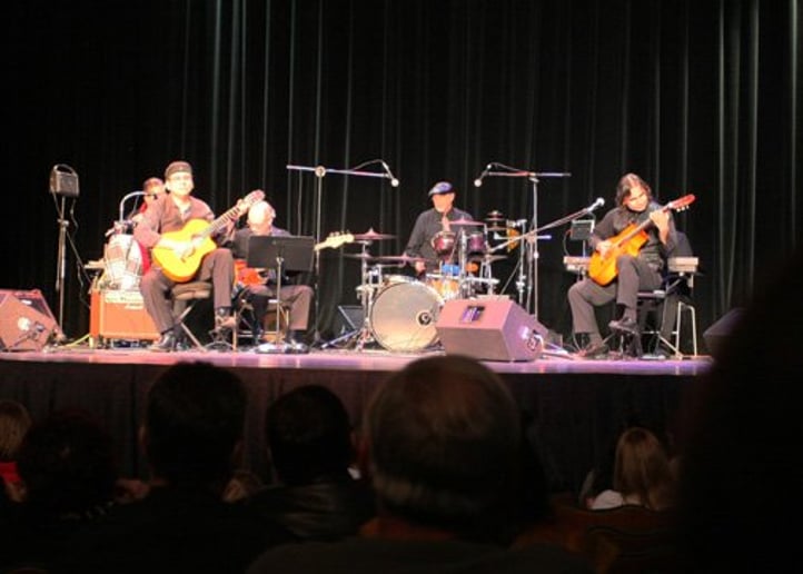 Gallery photo 3 of Acoustic Dream
